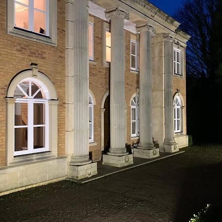 Old Park Villa Telford Extérieur photo