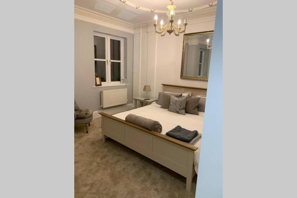 Old Park Villa Telford Extérieur photo